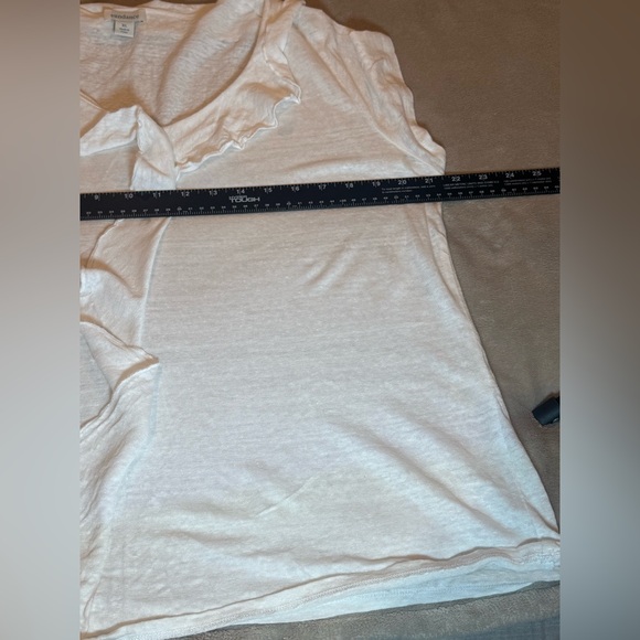 Sundance White XL 100% linen cap,sleeves top w/ a 2.5” ruffle - Picture 10 of 10